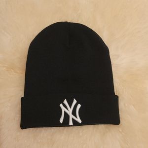 2/$20✨️Vintage NY Yankees toque beanie